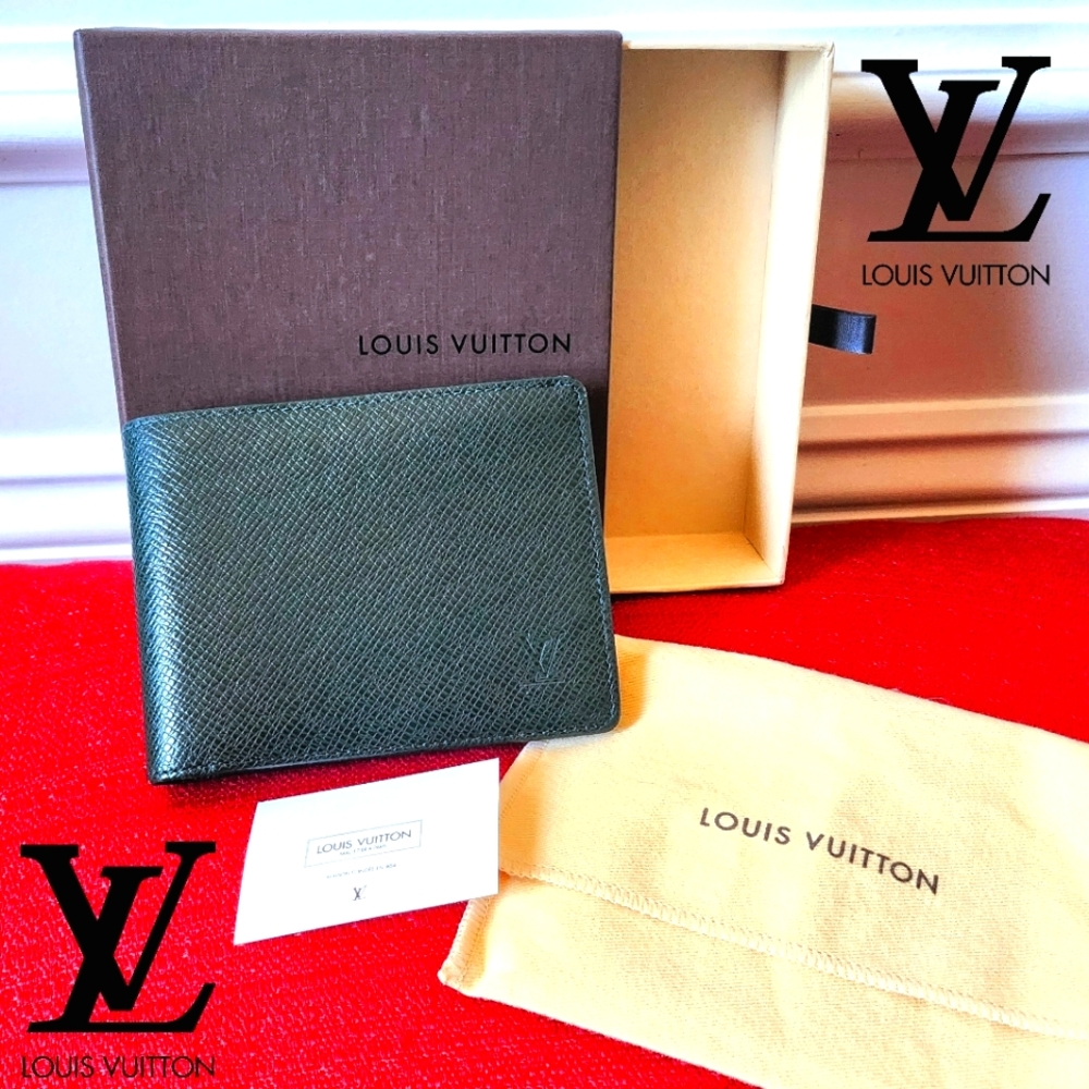 NEW LV Louis Vuitton Wallet Leather Bifold Green